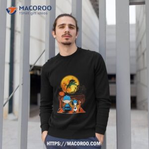 Snoopy And Charlie Brown Detroit Lions Sitting Under Moon Halloween 2023 T Shirt 2 snoopy and charlie brown detroit lions sitting under moon halloween 2023 t shirt sweatshirt 1