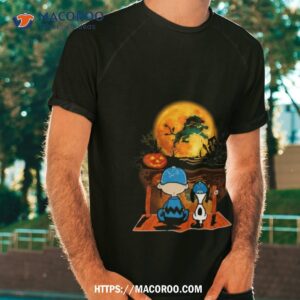 Snoopy And Charlie Brown Detroit Lions Sitting Under Moon Halloween 2023 T Shirt
