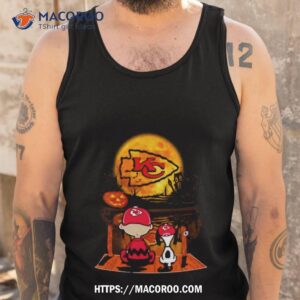 snoopy and charlie brown kansas city chiefs sitting under moon halloween 2023 t shirt tank top
