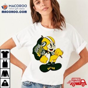 Andrea Kuoni Wearing Socal Green Packer Backers Tshirt