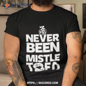 Christmas Xmas Mistletoe Kissing Funny Meme Shirt