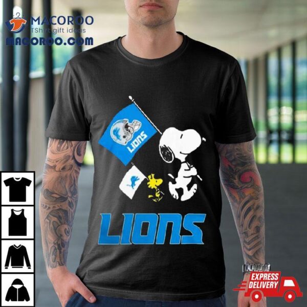 Detroit Lions Flag Helmet Snoopy And Woodstock Tshirt