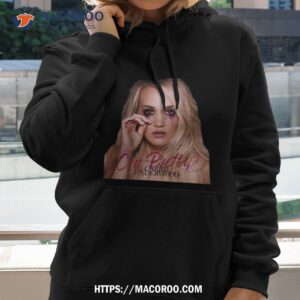 Duapuluh Carrie Underwood Cry Pretty Shirt