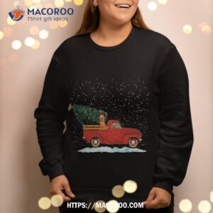 labrador retriever vintage red pickup truck christmas tree sweatshirt sweatshirt 2