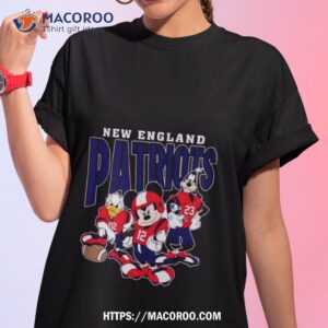 New England Patriots Football Mickey Donald Duck And Goofy Football Team Vintage T Shirt