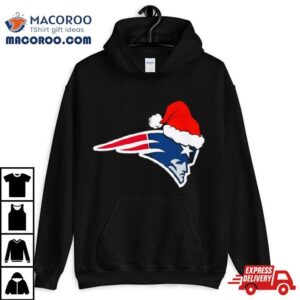 New England Patriots Logo Santa Hat Christmas Tshirt