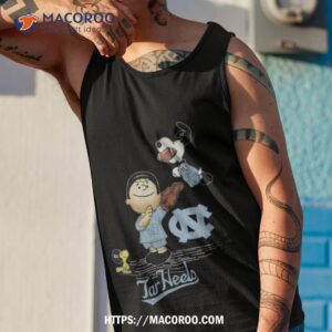 North Carolina Tar Heels The Peanuts Christmas 2023 Tank Top 1