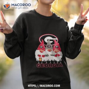 Santa Gnome Georgia Bulldogs Logo Merry Christmas Shirt 2 Santa Gnome Georgia Bulldogs Logo Merry Christmas Sweatshirt 2