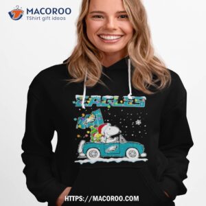 Snoopy And Philadelphia Eagles Christmas Car 2023 Hoodie 1