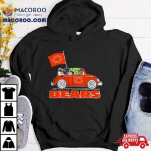 Baby Yoda Drive A Car Chicago Bears Football Flag Logo Tshirt