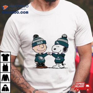 Charlie Brown And Snoopy Nfl Philadelphia Eagles Football Go Eagles Cartoon Tshirt