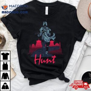 Hunt Light Version Iconic Tshirt