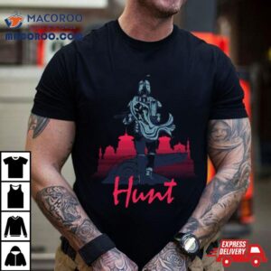 Hunt Light Version Iconic Tshirt