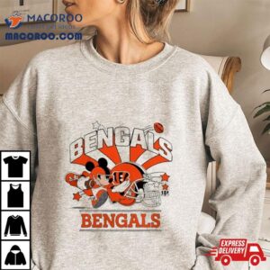 Mickey Mouse Player Cincinnati Bengals Football Helmet Logo Character Tshirt