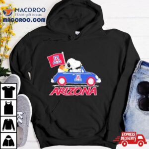 Snoopy And Woodstock Driving Car Arizona Wildcats Basketball Tshirt