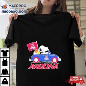 Snoopy And Woodstock Driving Car Arizona Wildcats Basketball Tshirt