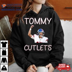 Tommy Cutlets Devito Giants Pinched Fingers Tshirt