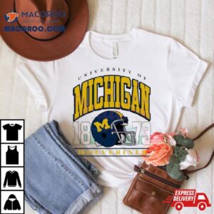 University Of Michigan Wolverines Est Vintage Tshirt