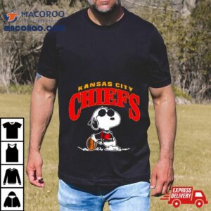 Vintage Snoopy Football Kansas City Chiefs Nfl 2023 T Shirt