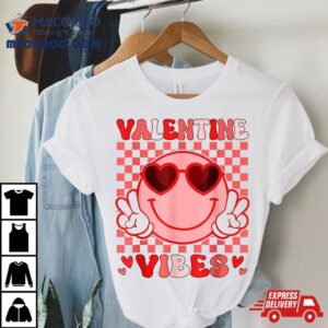 Groovy Valentine Vibes Valentines Day For Girl Wo Shirt