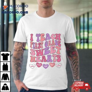 I Teach St Grade Sweethearts Retro Valentines Day Teacher Tshirt