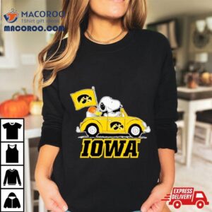 Iowa Hawkeyes Snoopy Driver Car Tshirt