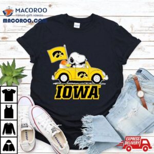 Iowa Hawkeyes Snoopy Driver Car Tshirt