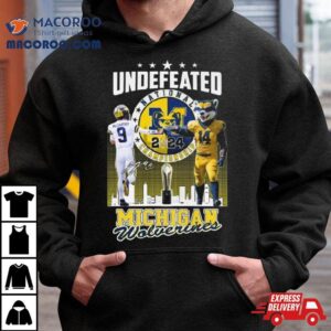 J J Mccarthy And Mascot Undefeated National Champions Michigan Wolverines Signature Tshirt