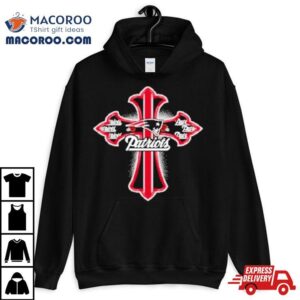 Nfl Red Crusader Cross New England Patriots Tshirt