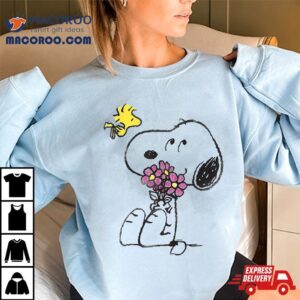 Peanuts Snoopy Mother S Love Flowers Tshirt