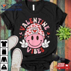 Retro Groovy Valentine Vibes Funny Valentines Day Shirt