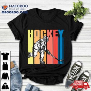 Retro Ice Hockey Player Winter Sports Vintage Tshirt