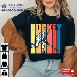 Retro Ice Hockey Player Winter Sports Vintage Tshirt