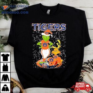 Santa Grinch And Dog Auburn Tigers Helmet Merry Christmas Tshirt