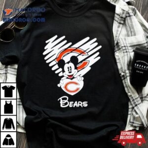 Mickey Heart Chicago Bears Tshirt