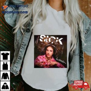 Ava Della Pietra Piyama Sick Cover Ar Tshirt