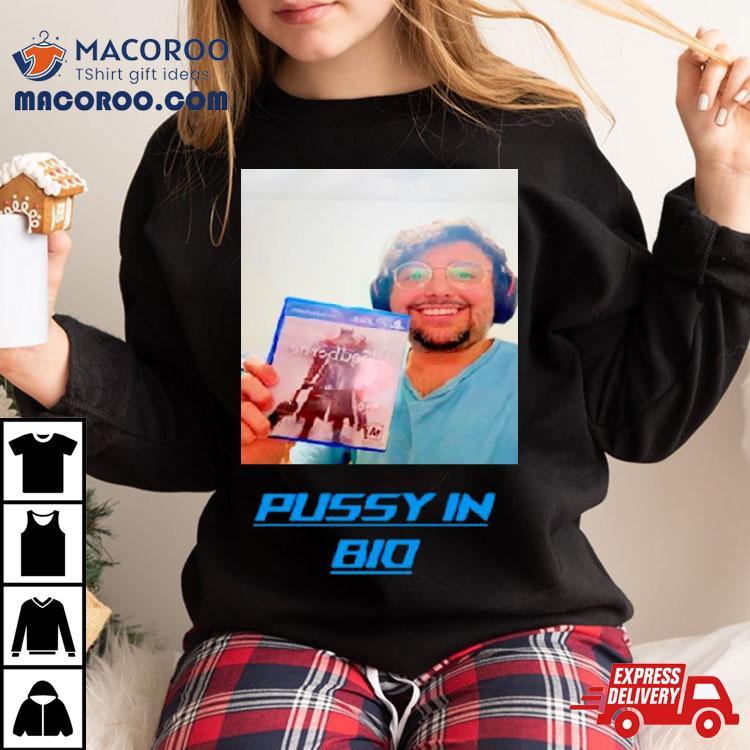 Bloodborne Pussy In Big Shirt Bloodborne Pussy In Big Shirt
