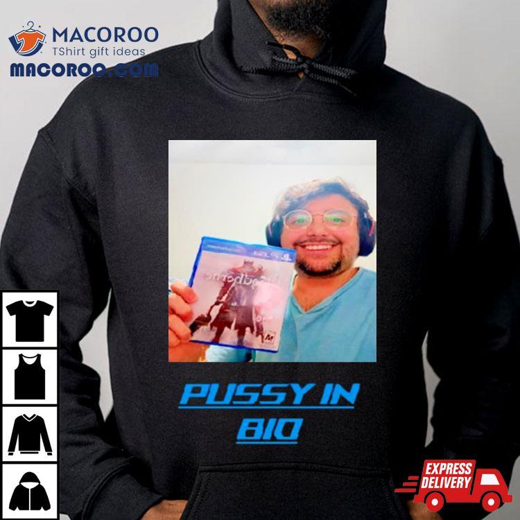 Bloodborne Pussy In Big Shirt Bloodborne Pussy In Big Shirt