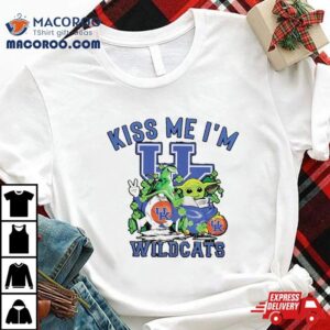 Kentucky Wildcats Happy St. Patrick’s Day Baby Yoda T Shirt