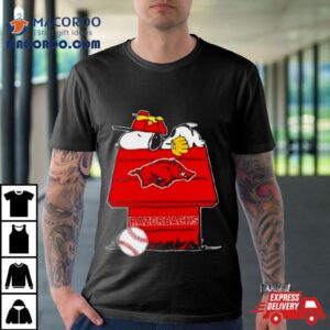 Arkansas Razorbacks Snoopy And Woodstock The Peanuts Baseball Tshirt