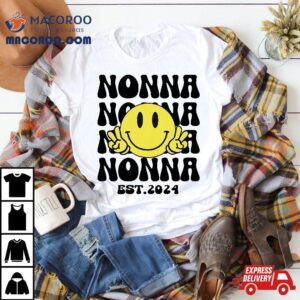 Nonna Stacked Typography Funny Smile Face Wo Shirt