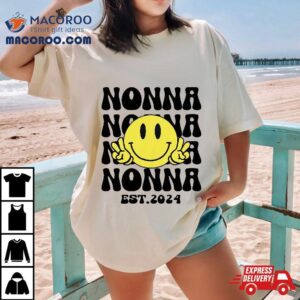 Nonna Stacked Typography Funny Smile Face Wo Tshirt