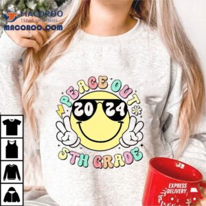 Peace Out Kindergarten Retro Smile Last Day Of School 2024 Shirt