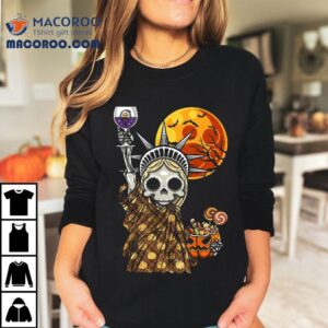 Halloween The Statue Of Liberty Skeleton Skull Pumpkin Moon Tshirt