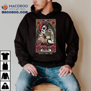 Chingona Every Damn Day Tarot Card Tshirt