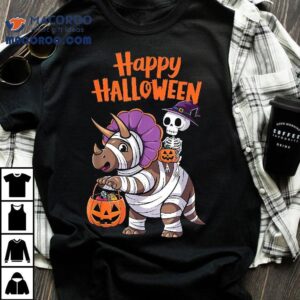 Cute Skeleton Riding Triceratops Happy Halloween Design Tshirt
