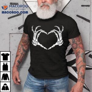 Skeleton Hands Heart Halloween Design Tshirt