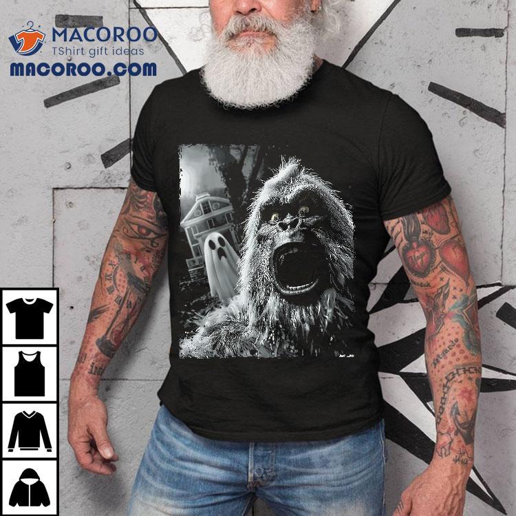 Funny Bigfoot Sasquatch Halloween Shirt Funny Bigfoot Sasquatch Halloween Shirt