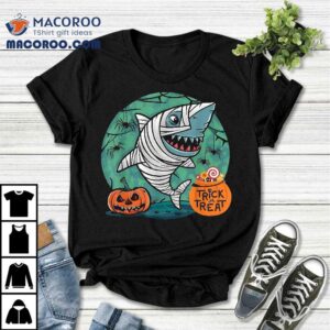 Mummy Shark Scary Spooky Season Funny Halloween Costume Crew Shirt