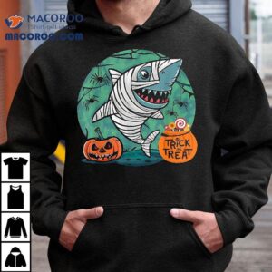 Mummy Shark Scary Spooky Season Funny Halloween Costume Crew Tshirt